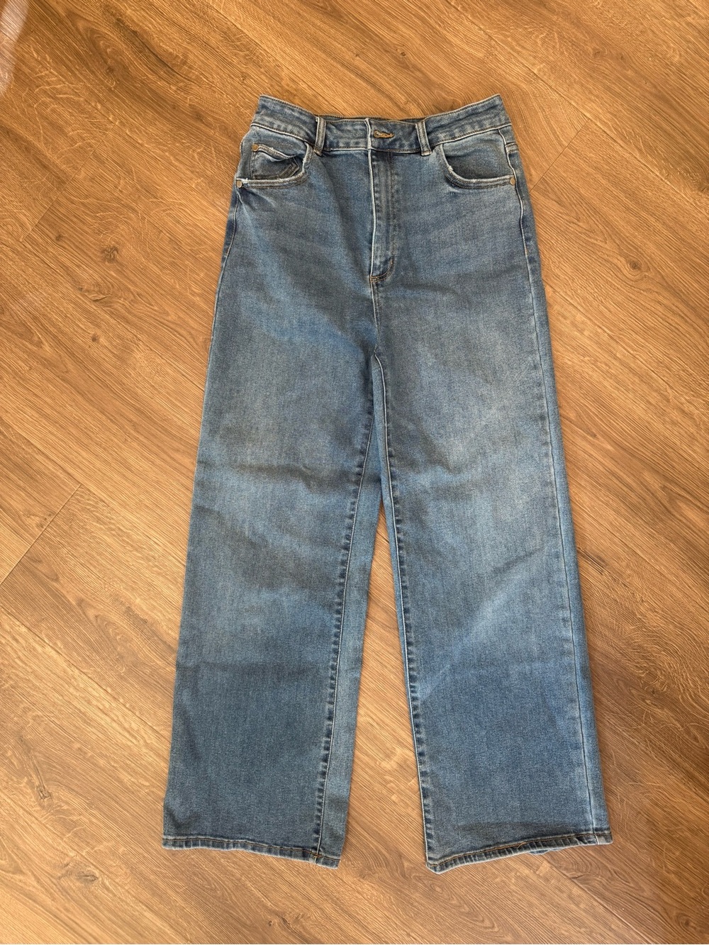 Well Worn Straight legged jeans Size 8/29